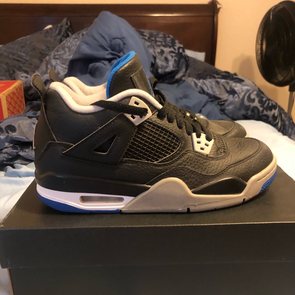 Air Jordan 4 retro